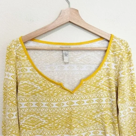 Lucky Brand Thermal V-Neck Top Womens Size L Printed Aztec Geo Yellow Western - Picture 3 of 6